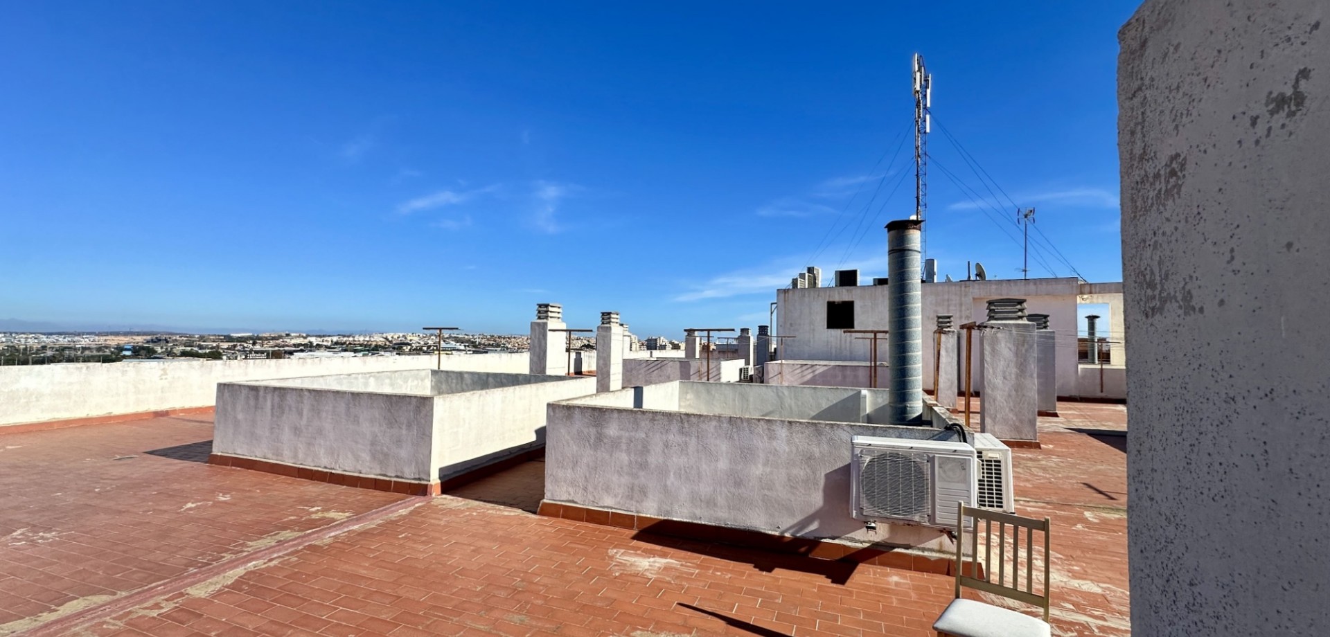 2 Bed, 1 Bath, ApartmentFor Sale, Torrevieja, Alicante