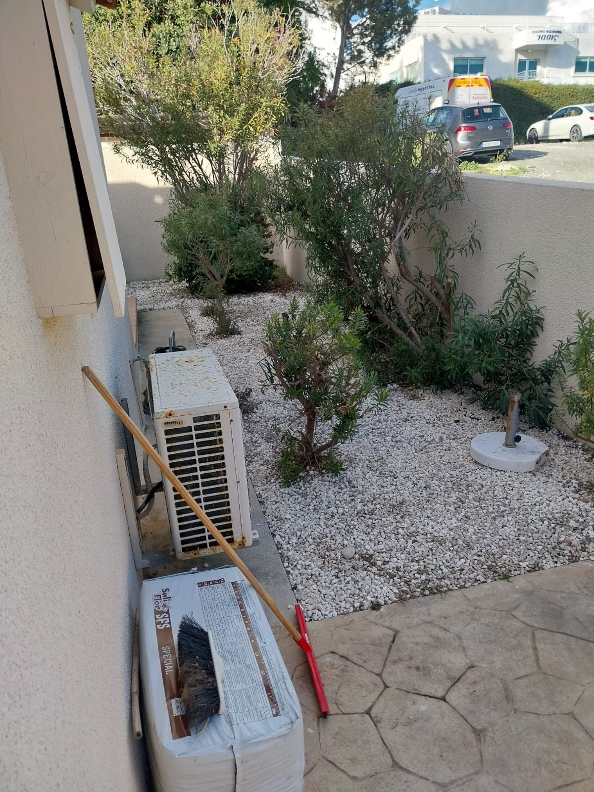 3 Bed, 2 Bath, HouseFor Sale, Universal, Paphos