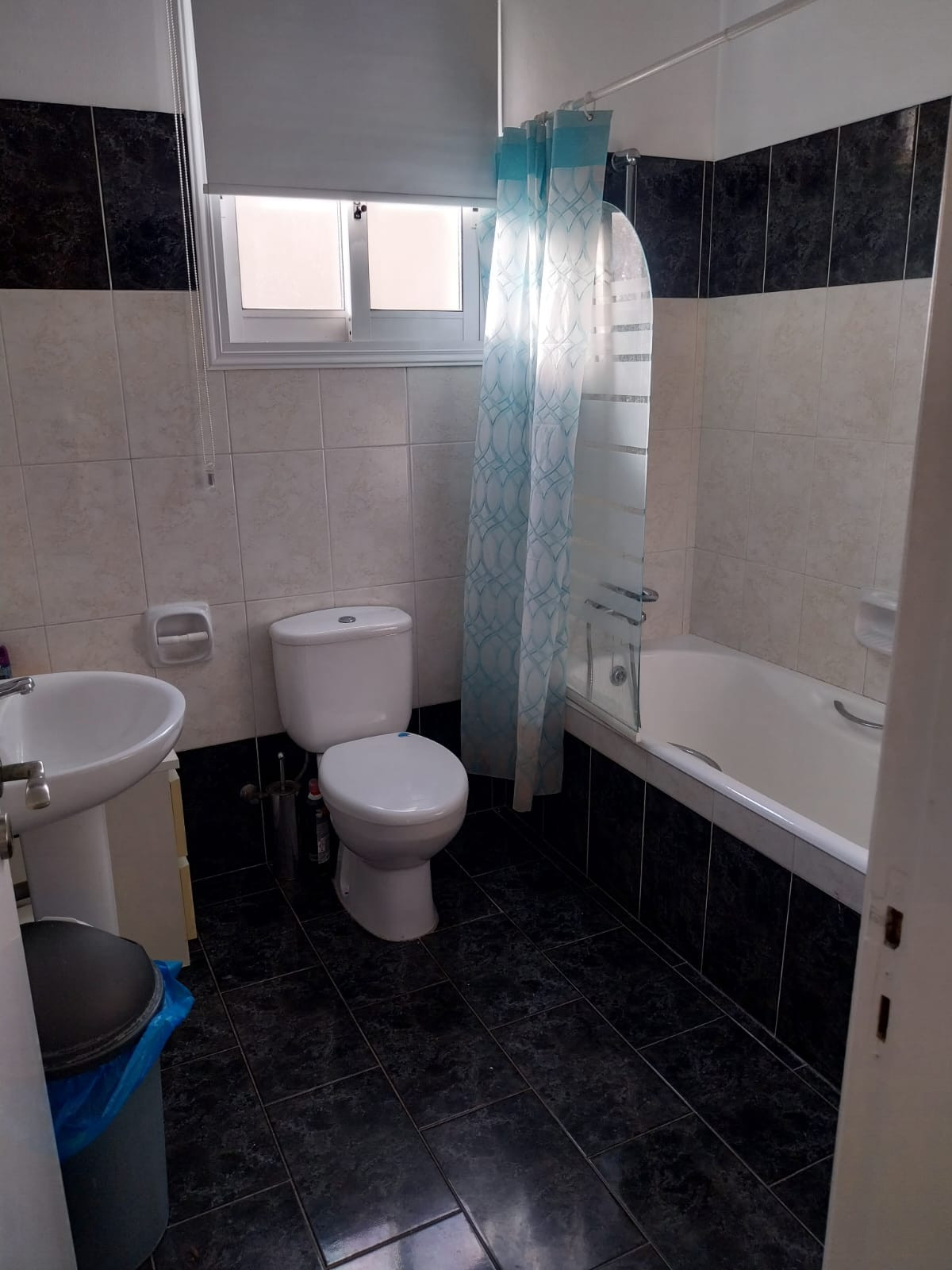 3 Bed, 2 Bath, HouseFor Sale, Universal, Paphos