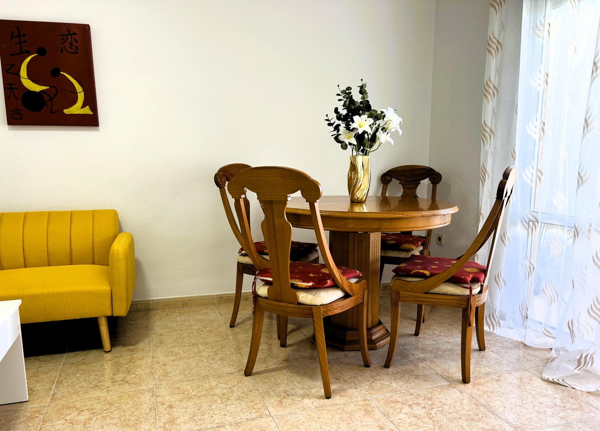 2 Bed, 1 Bath, ApartmentFor Sale, Torrevieja, Alicante