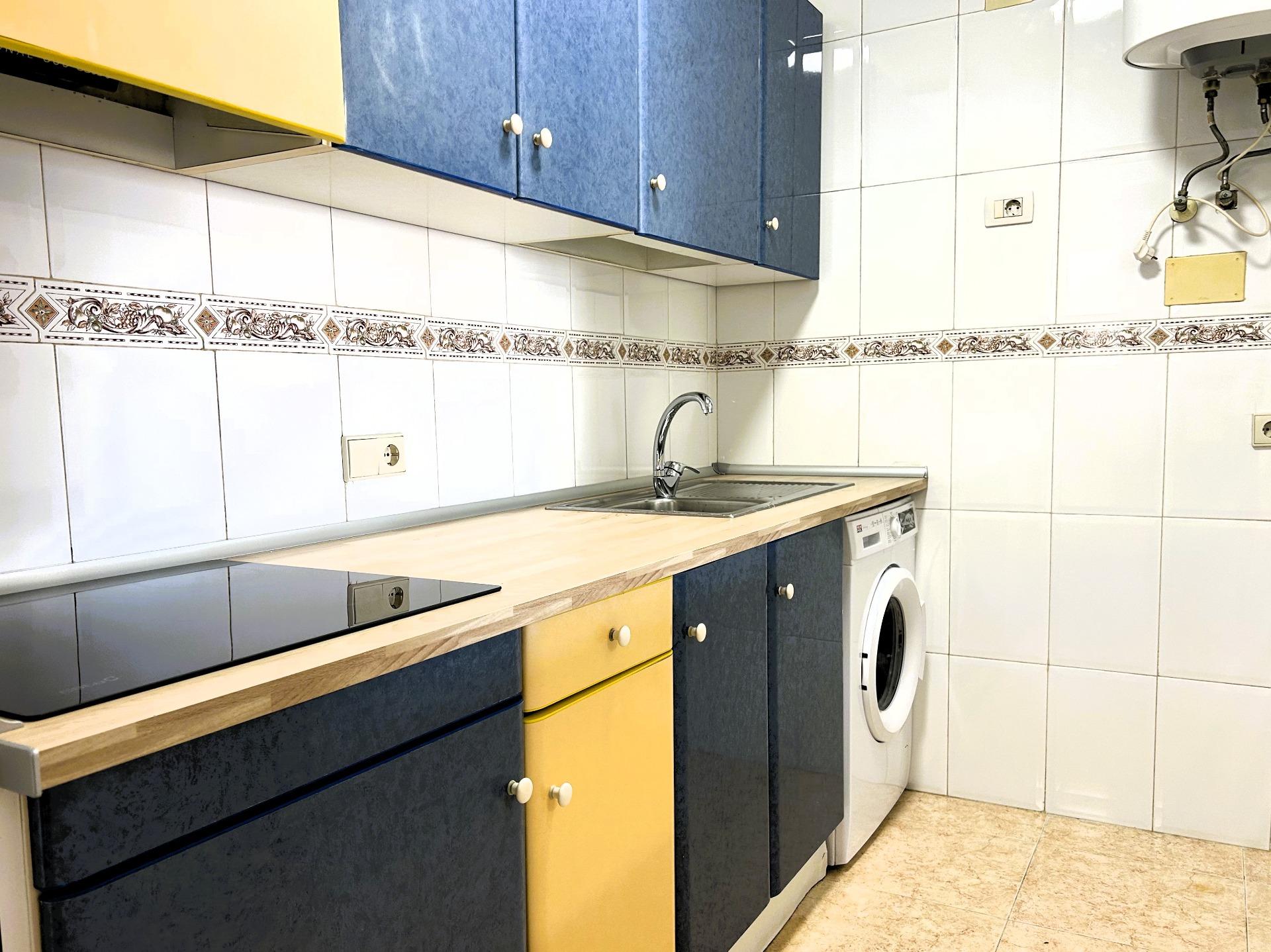 2 Bed, 1 Bath, ApartmentFor Sale, Torrevieja, Alicante