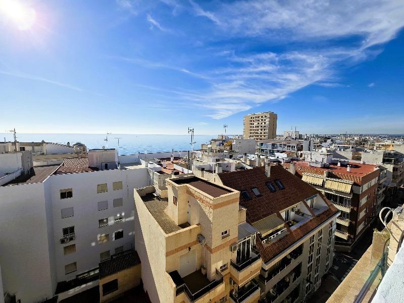 2 Bed, 1 Bath, ApartmentFor Sale, Torrevieja, Alicante