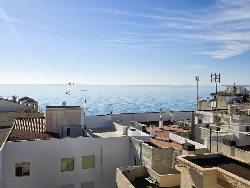 2 Bed, 1 Bath, ApartmentFor Sale, Torrevieja, Alicante