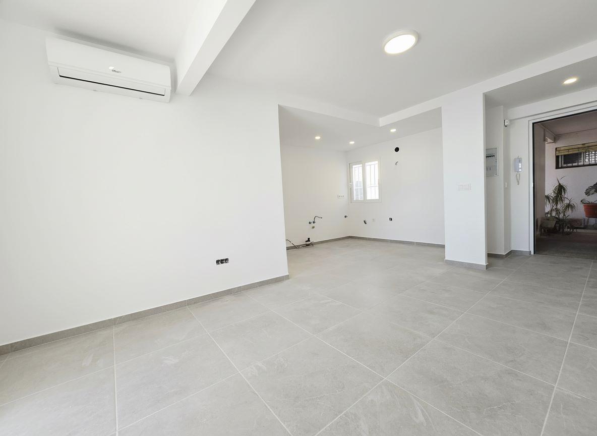 2 Bed, 1 Bath, ApartmentFor Sale, Torrevieja, Alicante