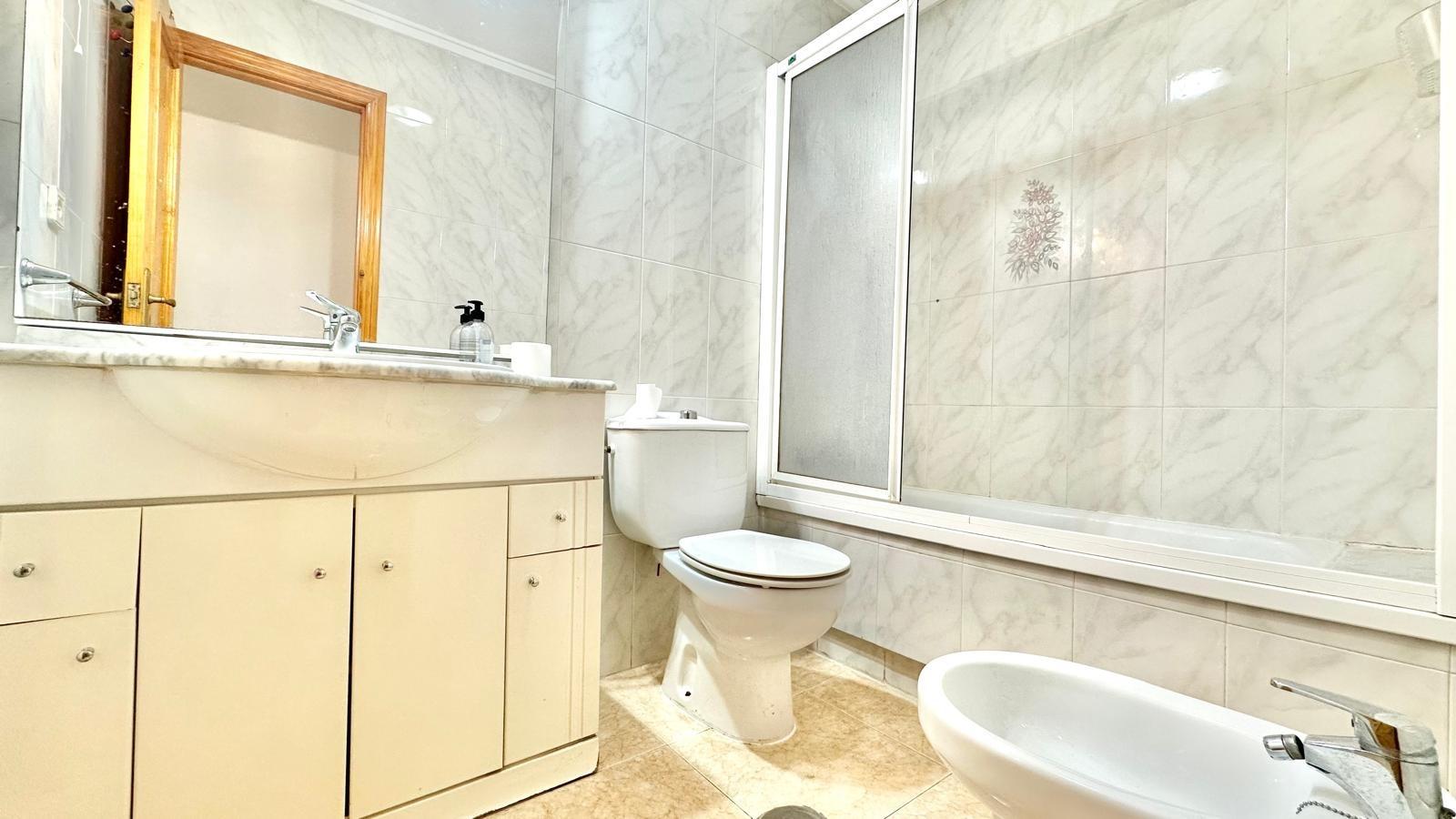 1 Bed, 1 Bath, ApartmentFor Sale, Torrevieja, Alicante