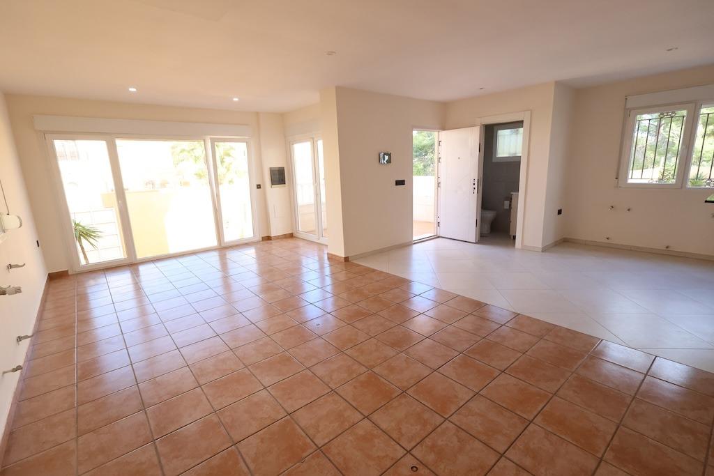 4 Bed, 2 Bath, HouseFor Sale, Orihuela Costa, Alicante