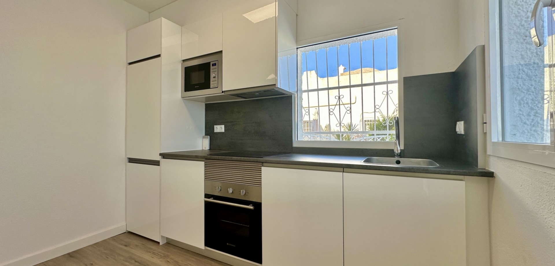 2 Bed, 1 Bath, HouseFor Sale, Orihuela Costa, Alicante