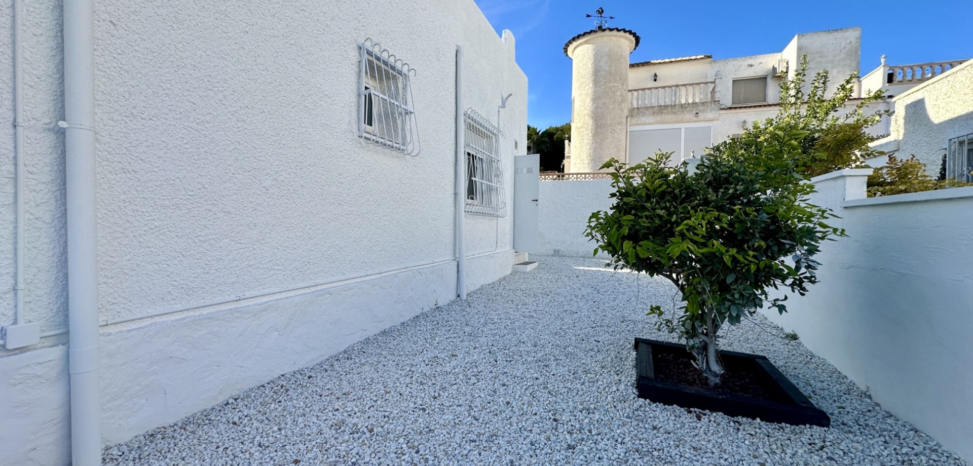 2 Bed, 1 Bath, HouseFor Sale, Orihuela Costa, Alicante