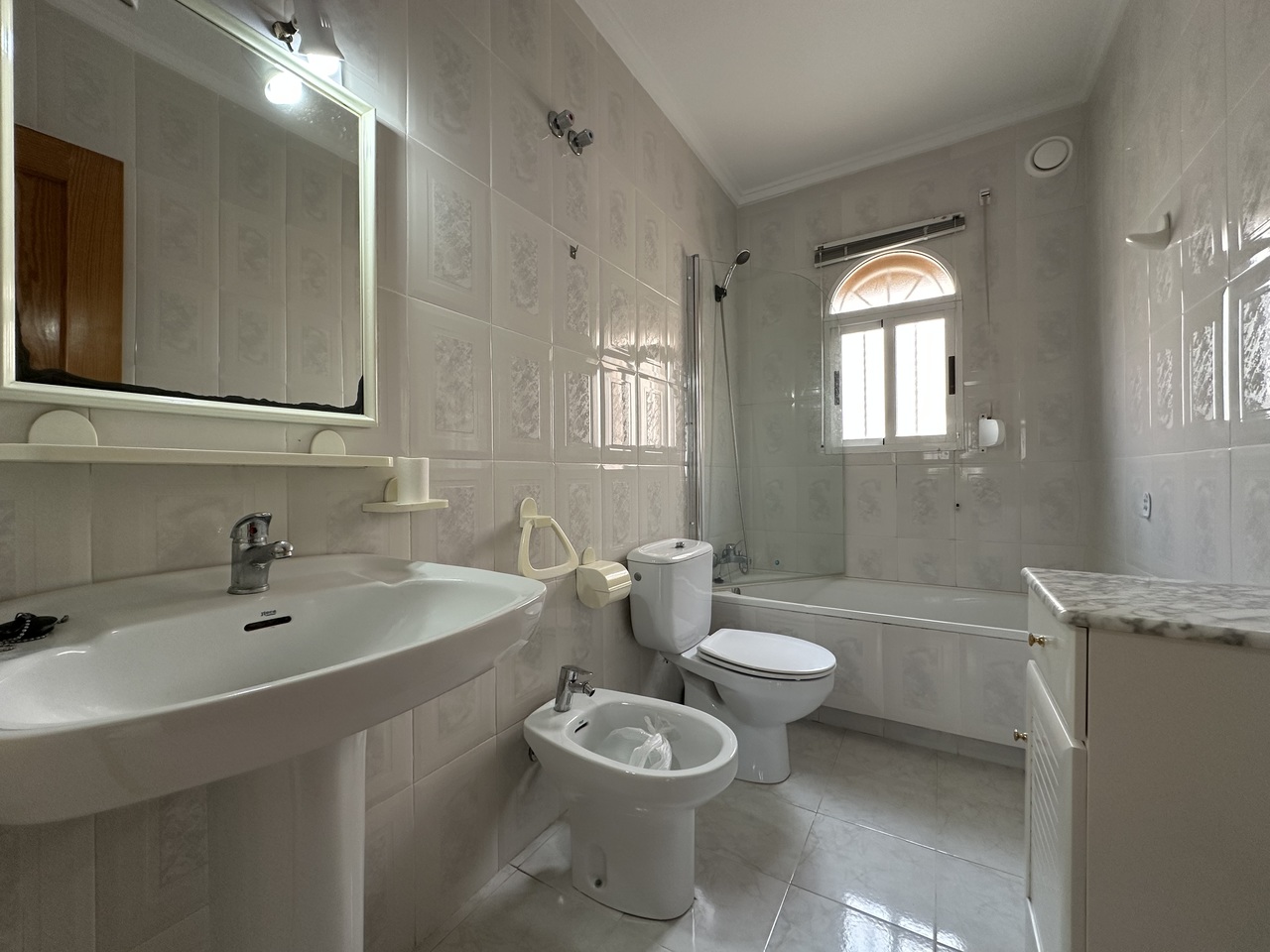 2 Bed, 1 Bath, ApartmentFor Sale, La Mata, Alicante