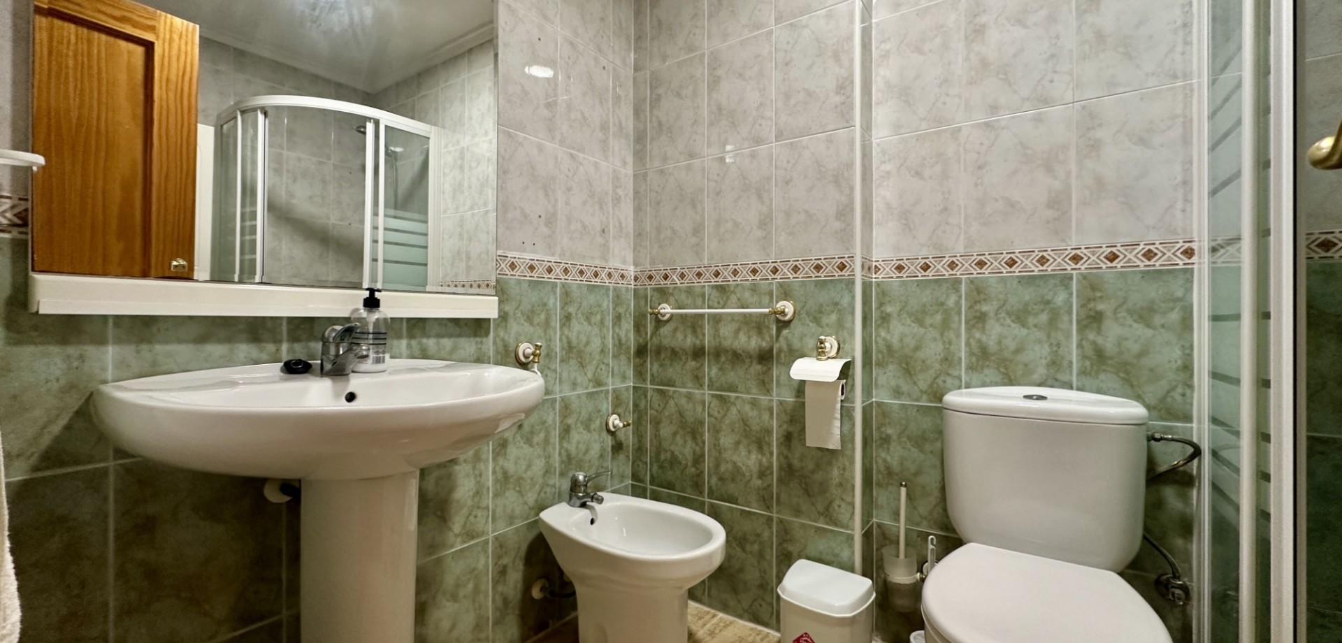 2 Bed, 1 Bath, ApartmentFor Sale, Torrevieja, Alicante