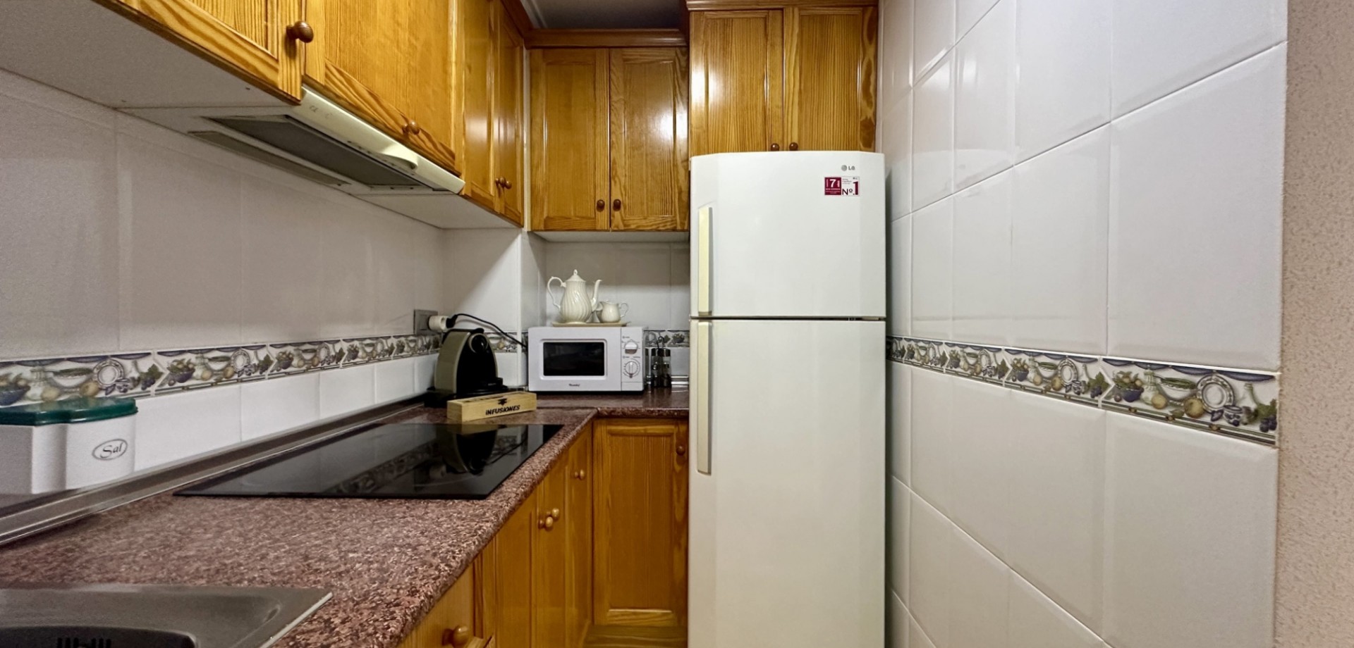 2 Bed, 1 Bath, ApartmentFor Sale, Torrevieja, Alicante