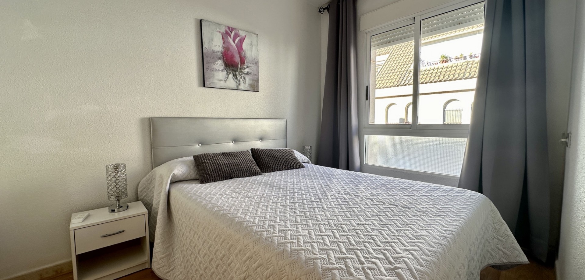 2 Bed, 1 Bath, ApartmentFor Sale, Torrevieja, Alicante