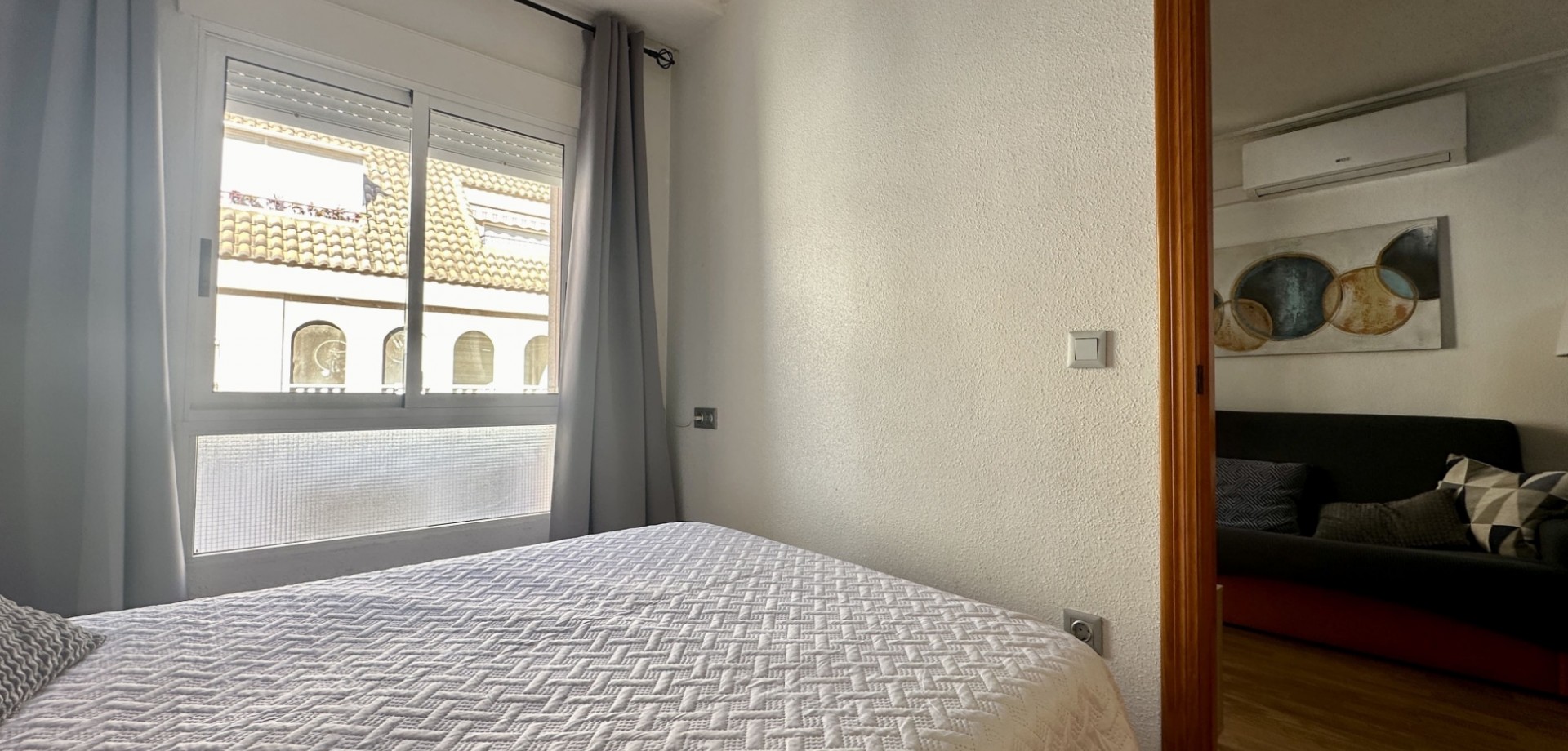 2 Bed, 1 Bath, ApartmentFor Sale, Torrevieja, Alicante