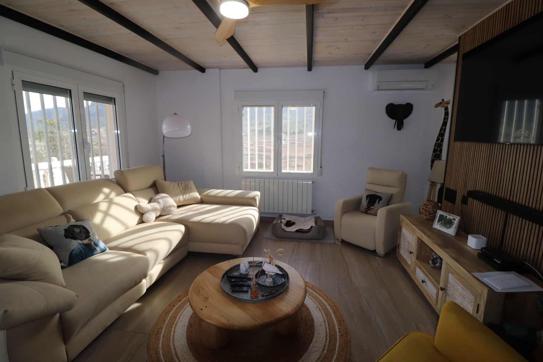 4 Bed, 2 Bath, HouseFor Sale, La Romana, Alicante