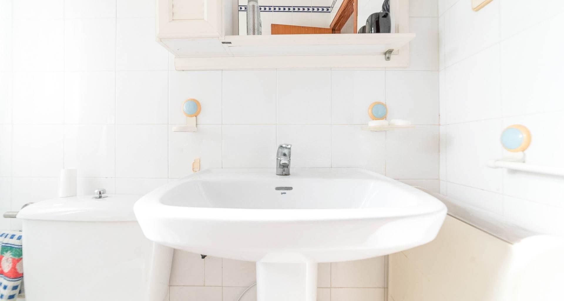 2 Bed, 2 Bath, HouseFor Sale, Torrevieja, Alicante