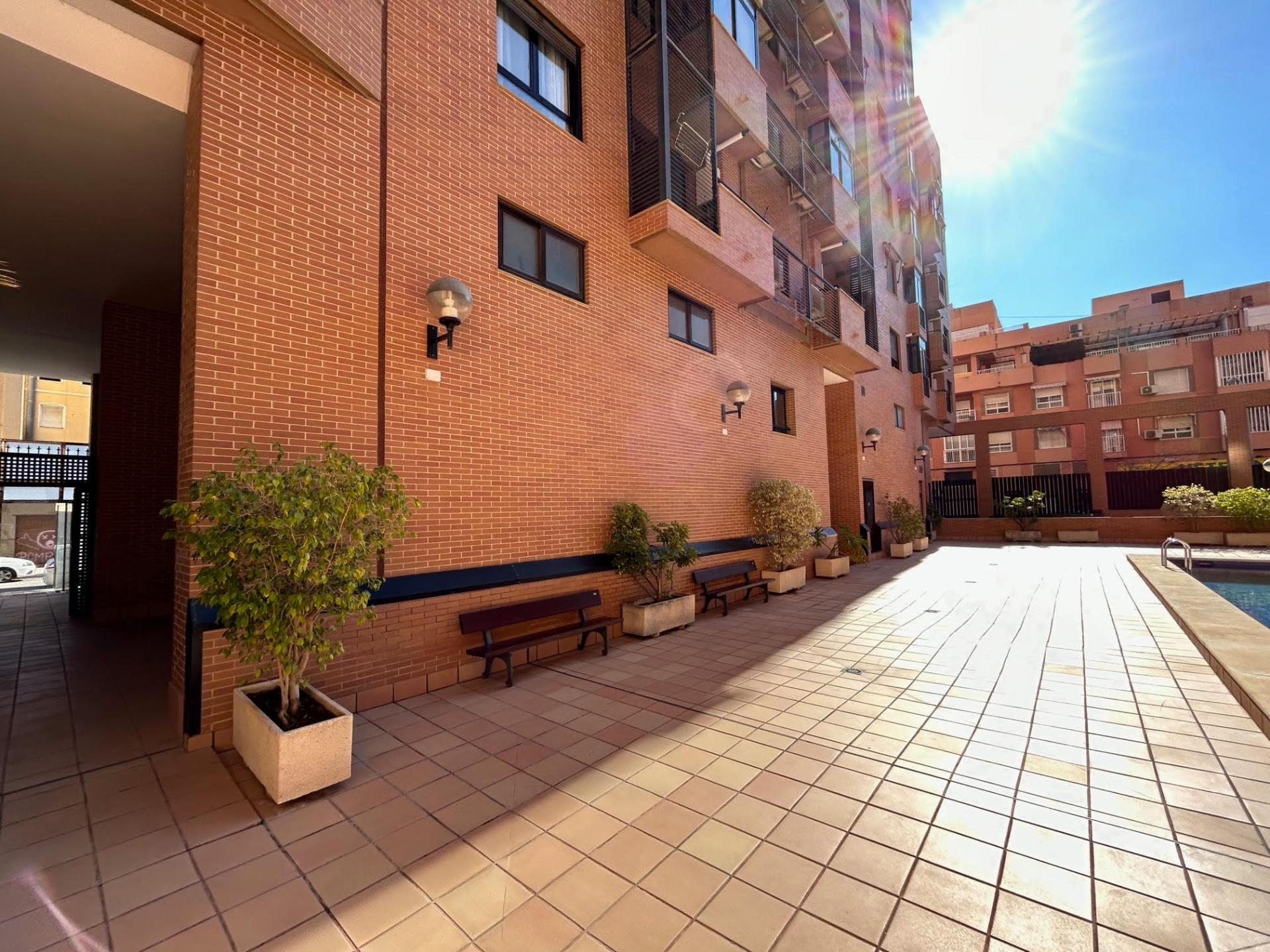 1 Bed, 2 Bath, ApartmentFor Sale, Alicante, Alicante