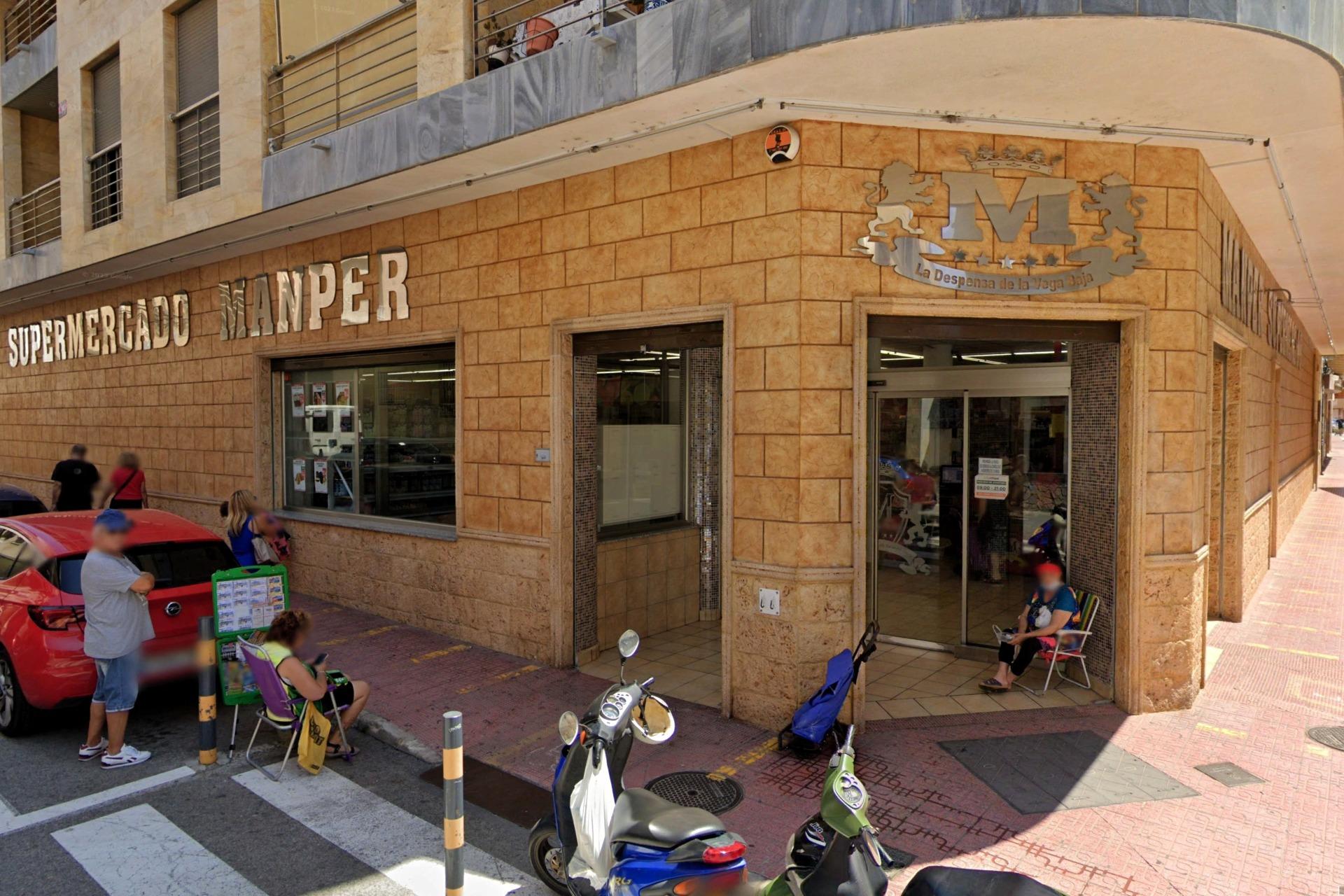 3 Bed, 1 Bath, ApartmentFor Sale, Torrevieja, Alicante