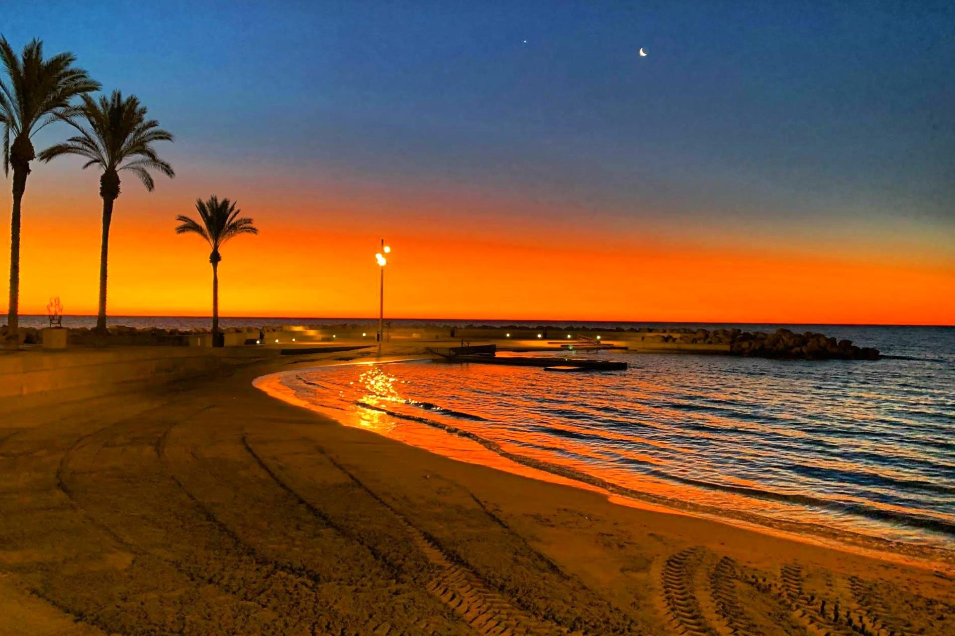 3 Bed, 1 Bath, ApartmentFor Sale, Torrevieja, Alicante