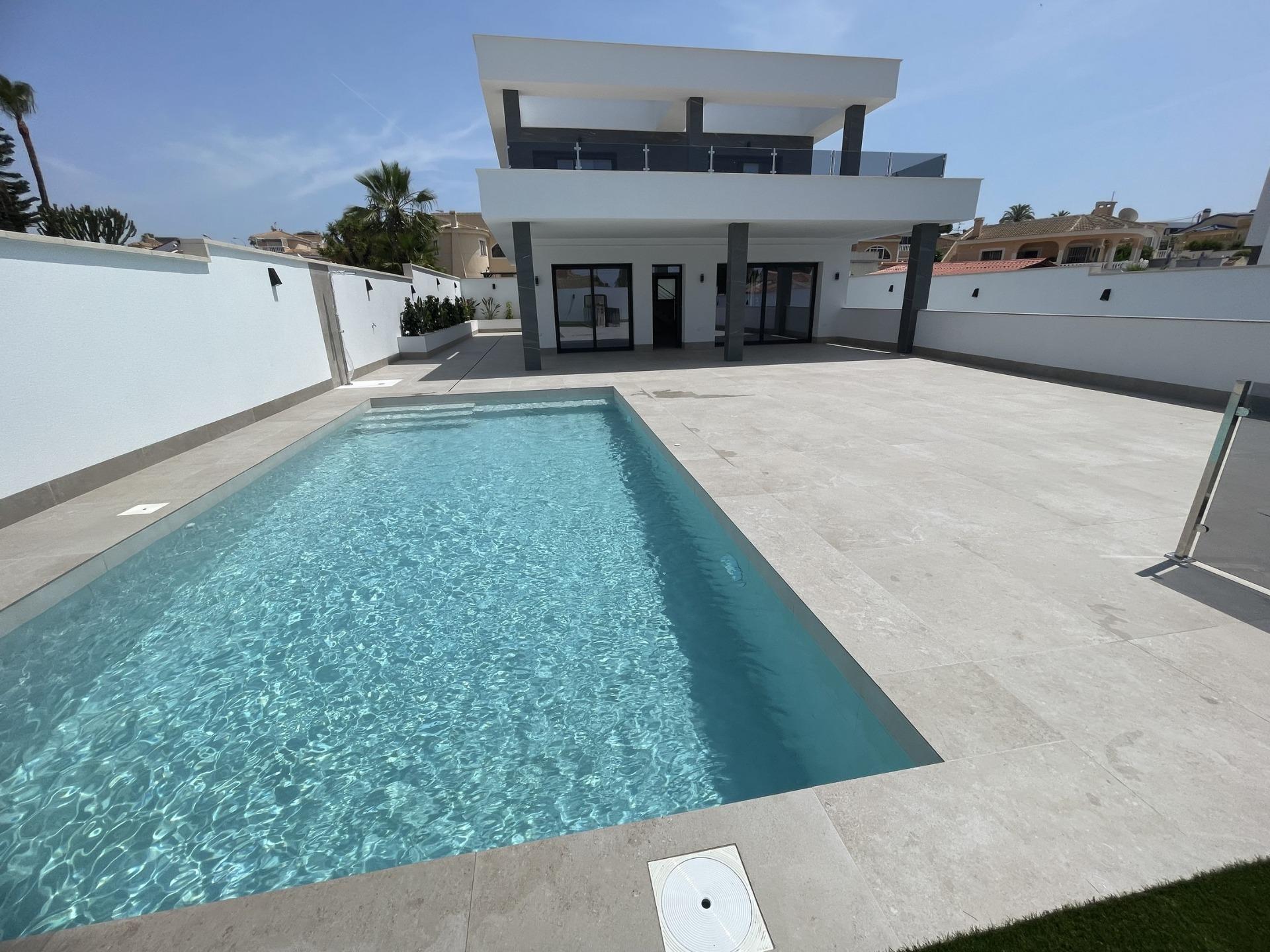 3 Bed, 4 Bath, HouseFor Sale, Rojales, Alicante