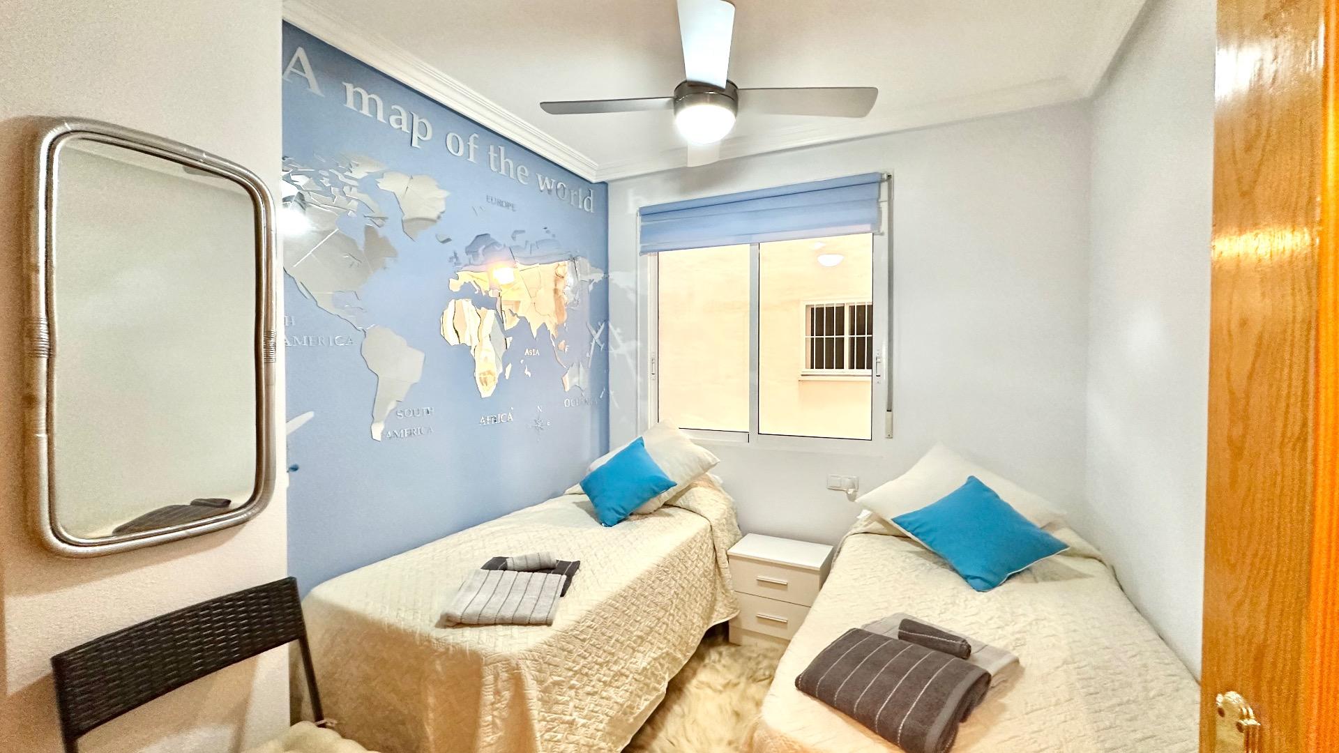 2 Bed, 1 Bath, ApartmentFor Sale, Torrevieja, Alicante