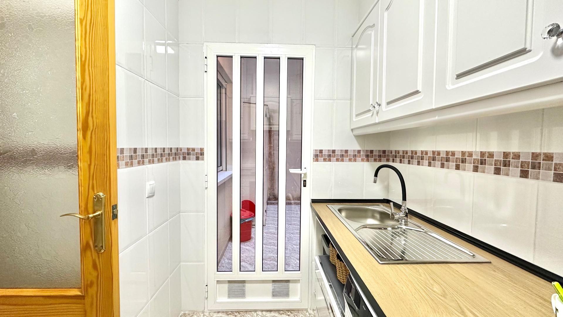 2 Bed, 1 Bath, ApartmentFor Sale, Torrevieja, Alicante