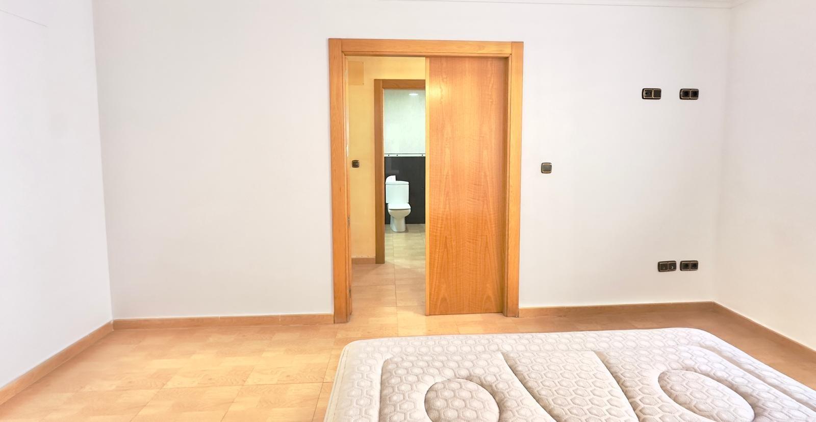 3 Bed, 1 Bath, ApartmentFor Sale, Torrevieja, Alicante