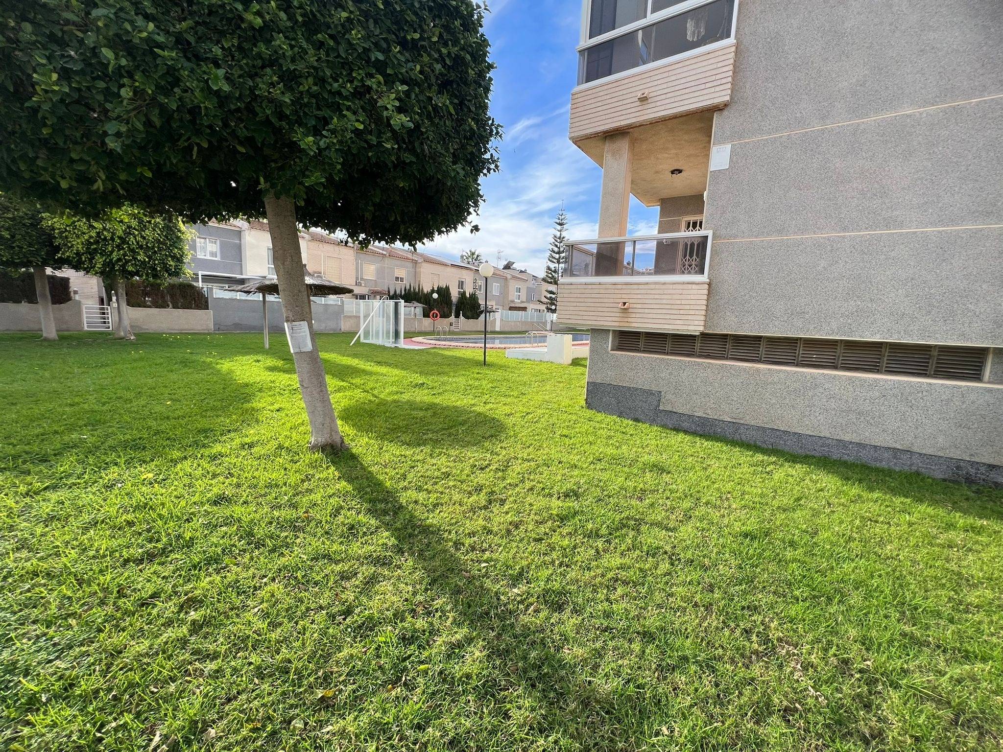 2 Bed, 1 Bath, ApartmentFor Sale, Torrevieja, Alicante