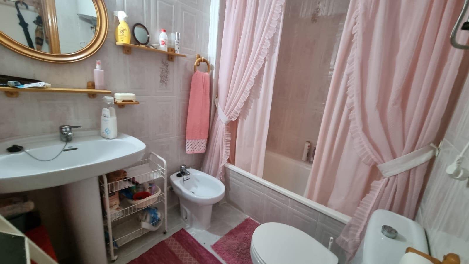 2 Bed, 1 Bath, ApartmentFor Sale, Torrevieja, Alicante