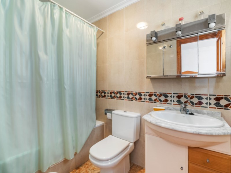 3 Bed, 2 Bath, ApartmentFor Sale, Torrevieja, Alicante