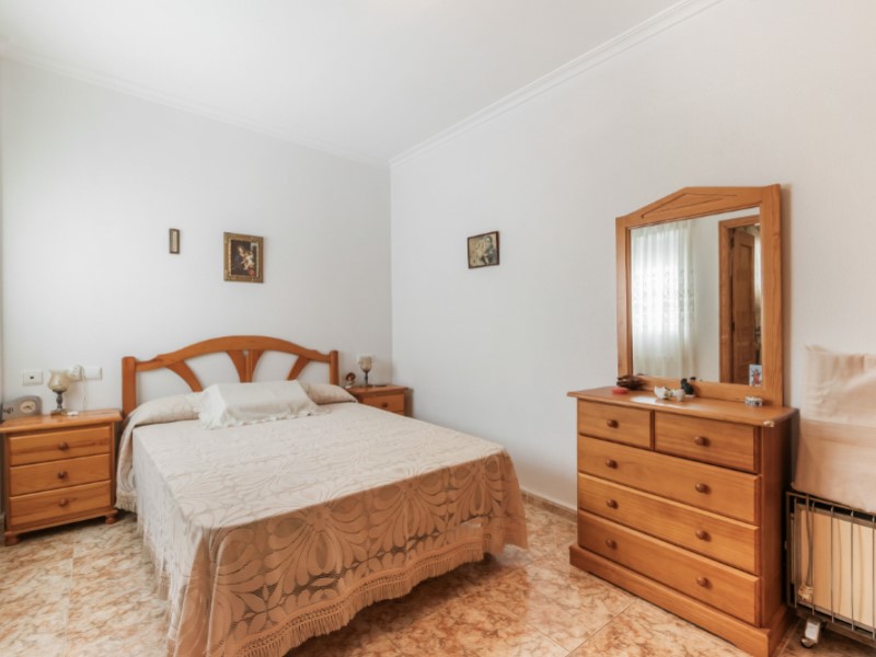 3 Bed, 2 Bath, ApartmentFor Sale, Torrevieja, Alicante