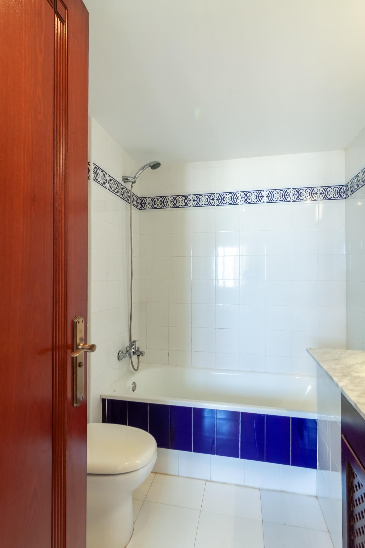 2 Bed, 2 Bath, ApartmentFor Sale, Torrevieja, Alicante