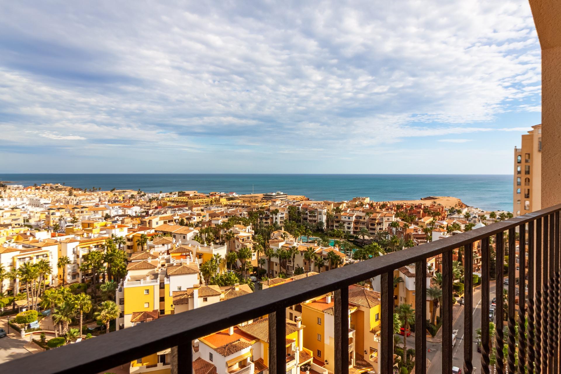 2 Bed, 2 Bath, ApartmentFor Sale, Torrevieja, Alicante