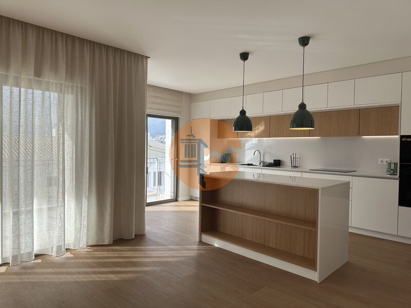 3 Bed, 3 Bath, ApartmentFor Sale, Olhão, Faro