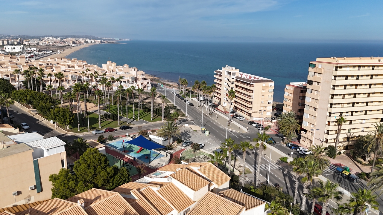 2 Bed, 1 Bath, ApartmentFor Sale, La Mata, Alicante