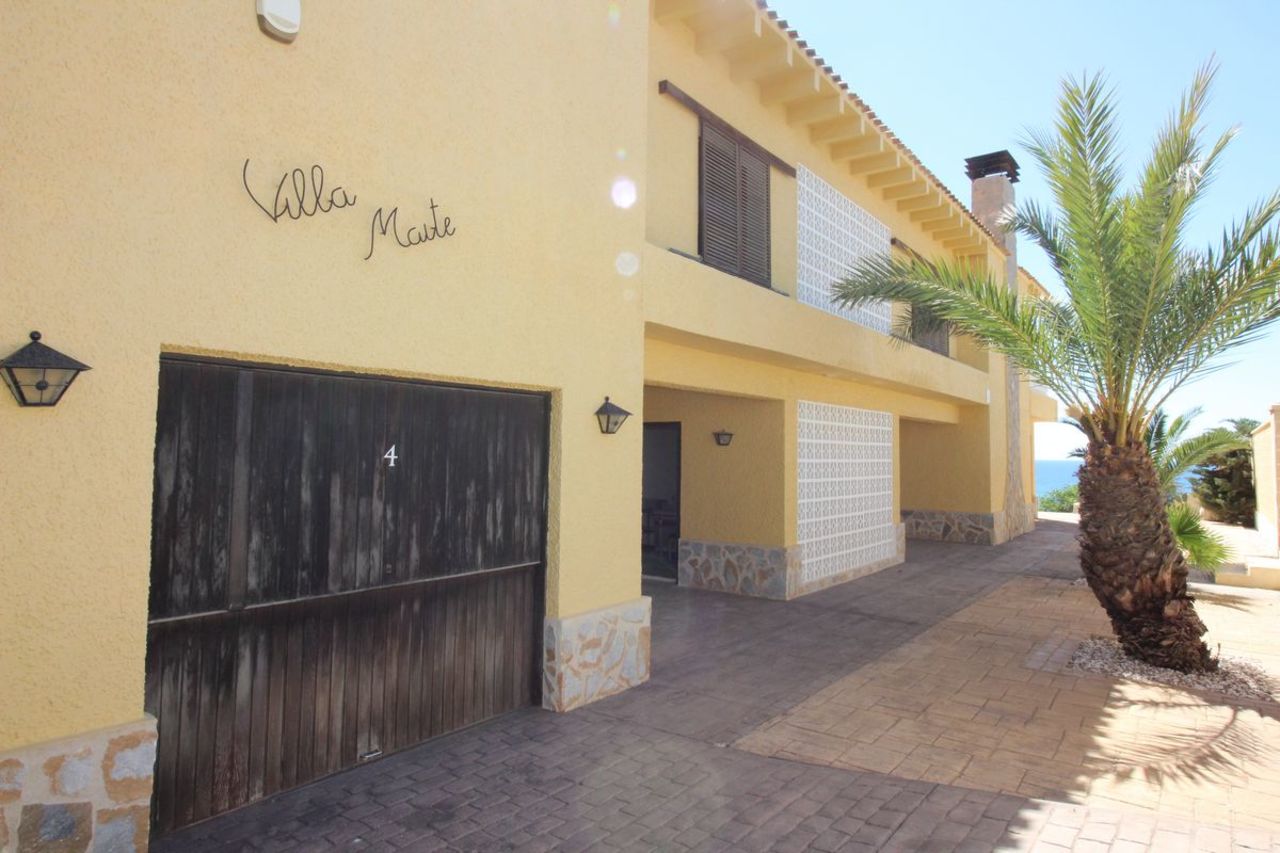 8 Bed, 4 Bath, HouseFor Sale, Cabo Roig, Alicante