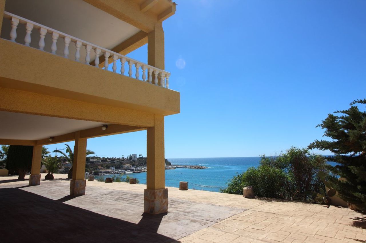 8 Bed, 4 Bath, HouseFor Sale, Cabo Roig, Alicante