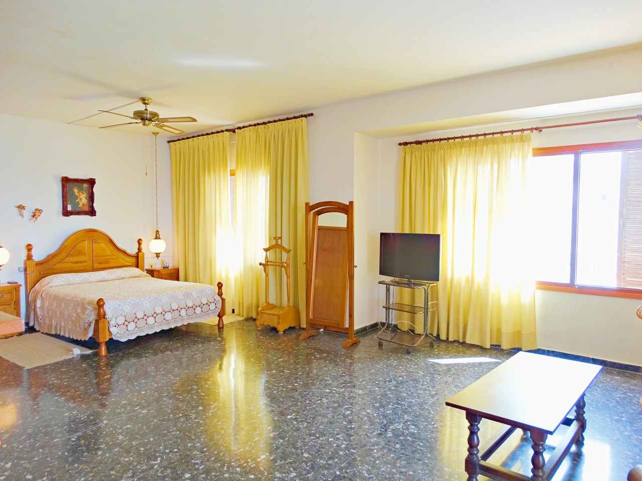 8 Bed, 4 Bath, HouseFor Sale, Cabo Roig, Alicante