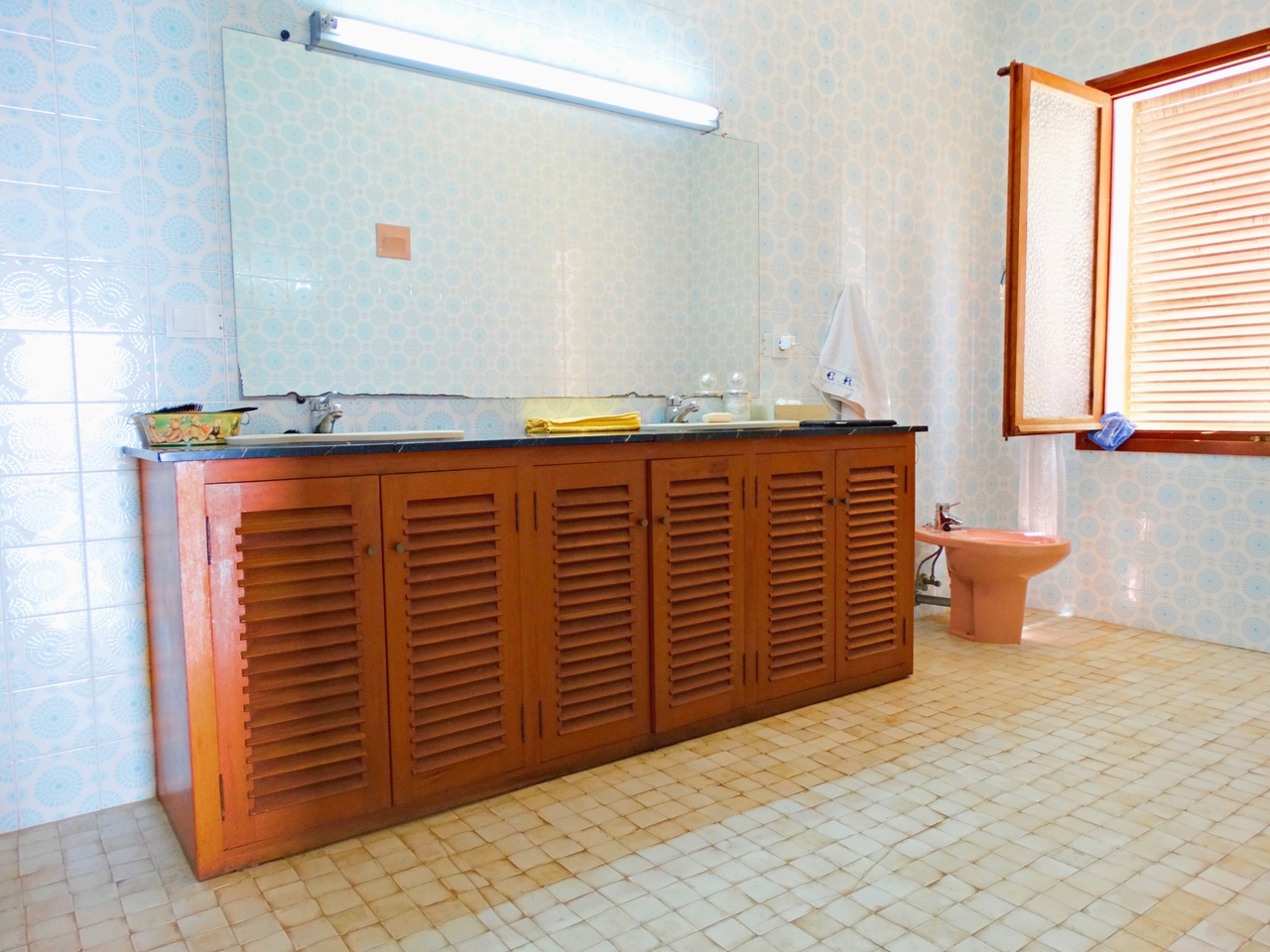 8 Bed, 4 Bath, HouseFor Sale, Cabo Roig, Alicante