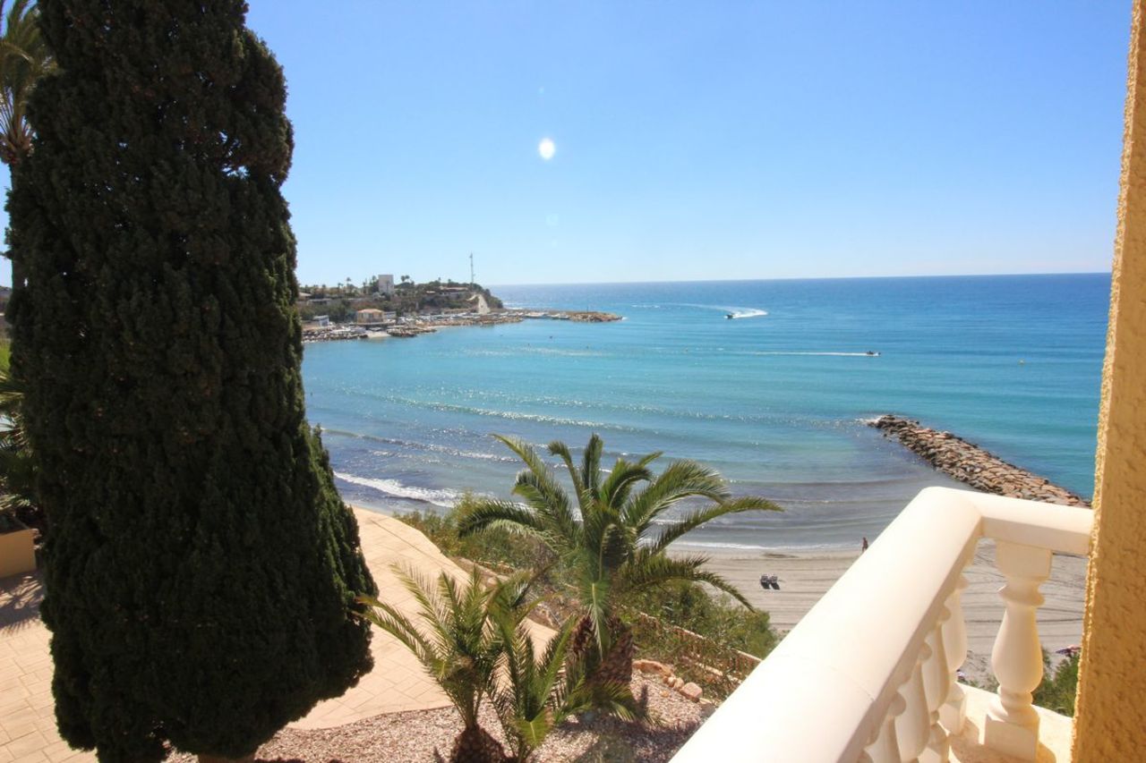 8 Bed, 4 Bath, HouseFor Sale, Cabo Roig, Alicante