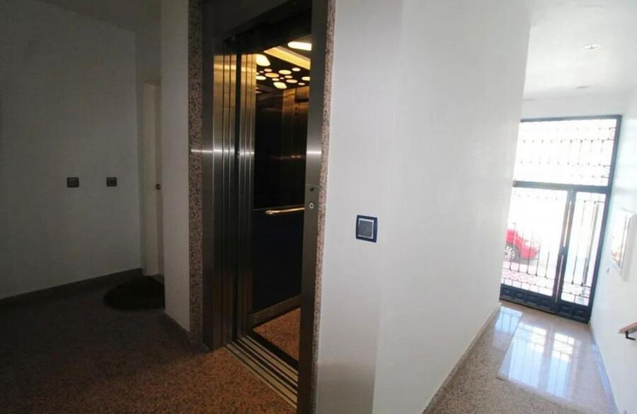 2 Bed, 2 Bath, ApartmentFor Sale, Torrevieja, Alicante