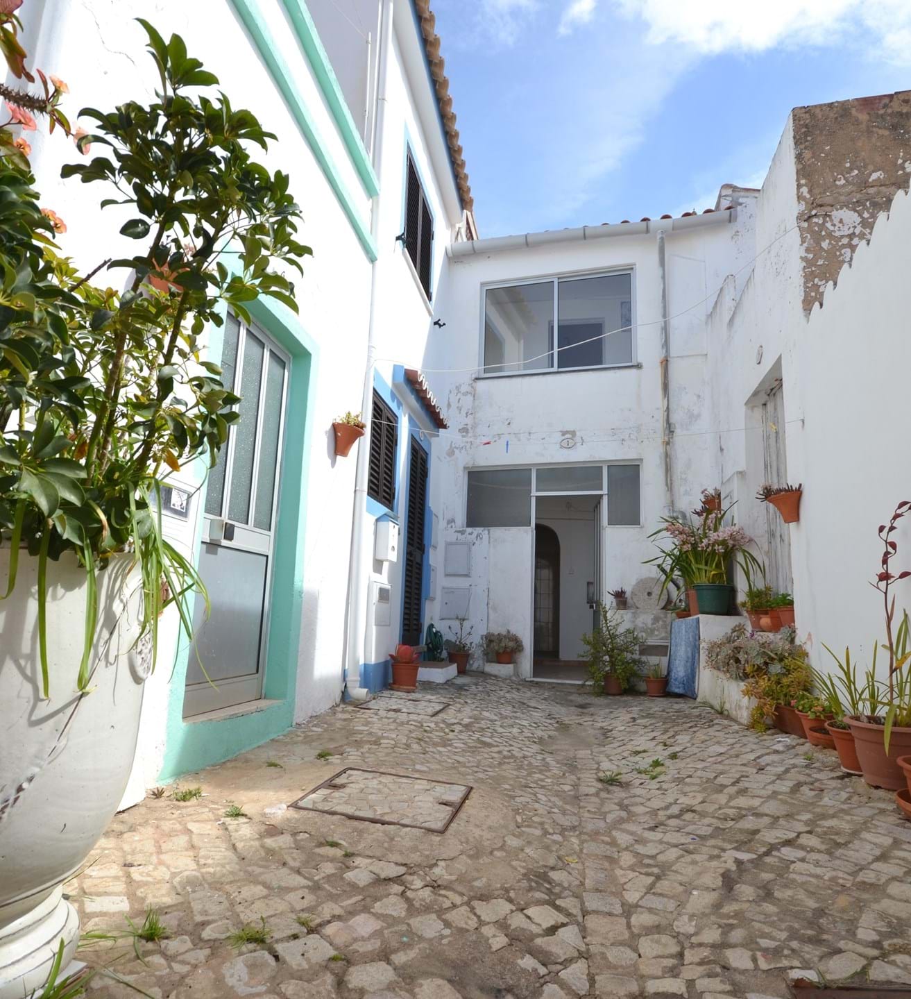 3 Bed, 1 Bath, HouseFor Sale, Loulé, Faro, 8100-012