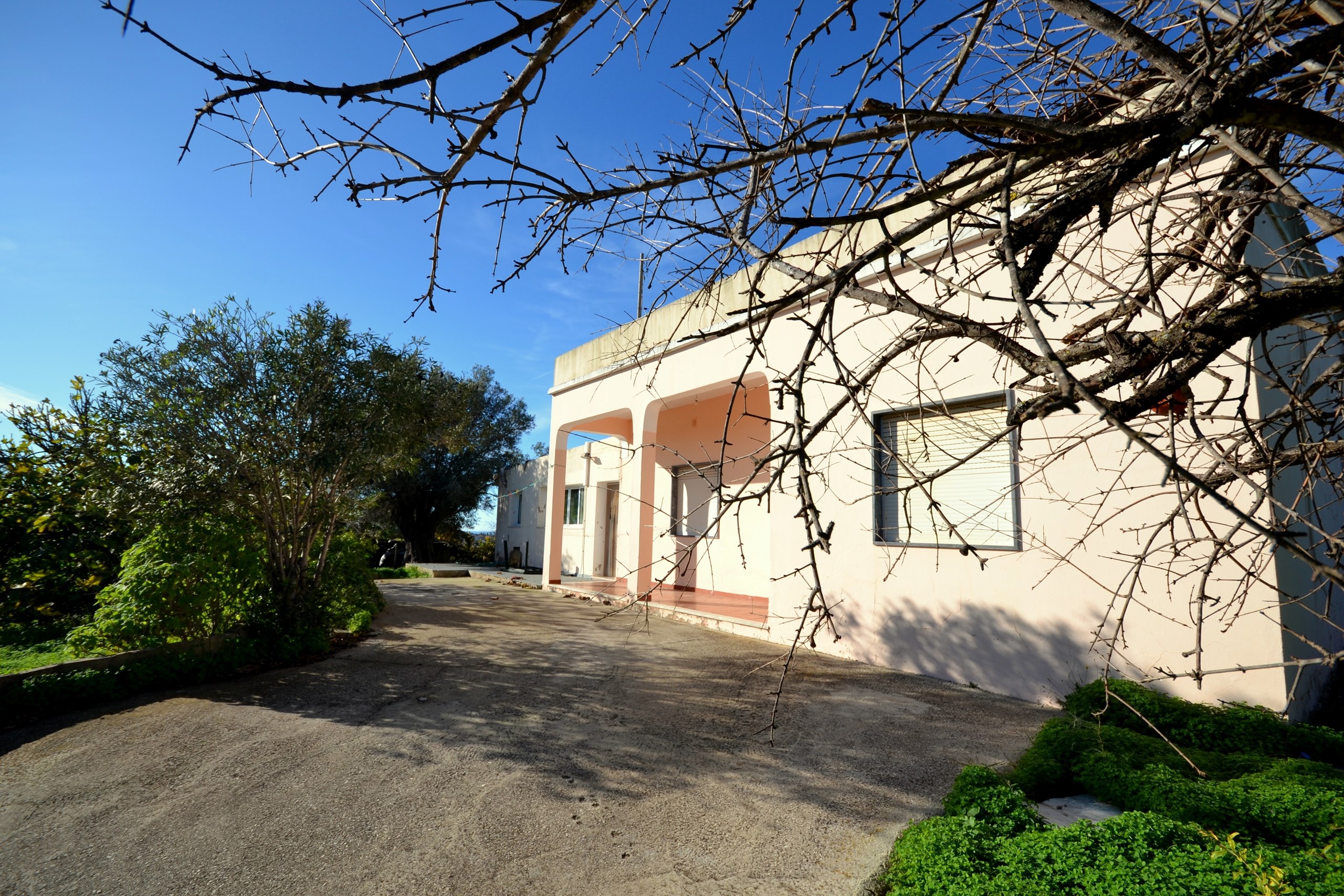 4 Bed, 2 Bath, HouseFor Sale, Loulé, Faro, 8100-289