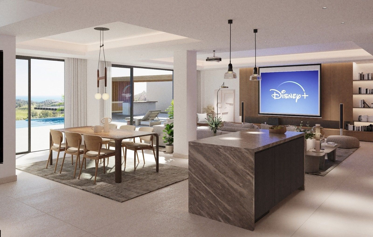 5 Bed, 5 Bath, HouseFor Sale, Las Lagunas, Malaga