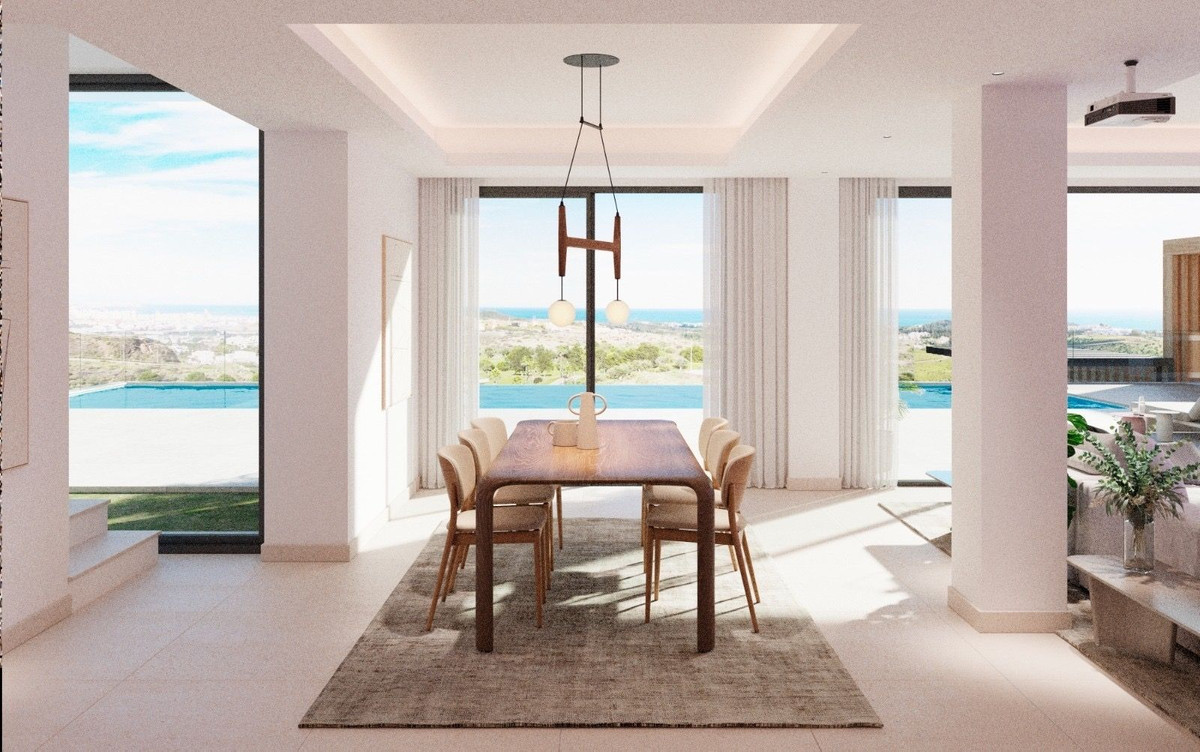 5 Bed, 5 Bath, HouseFor Sale, Las Lagunas, Malaga