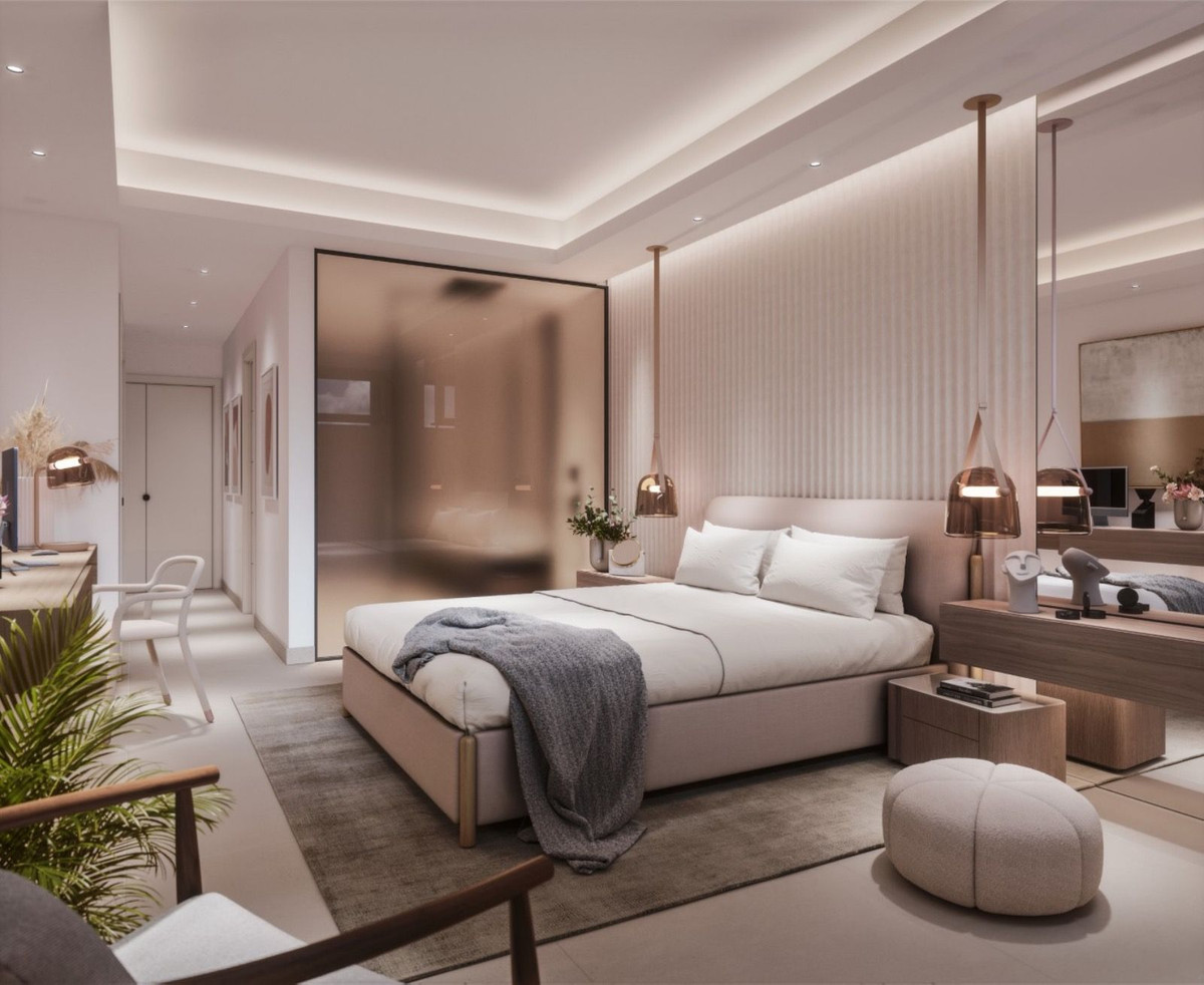 5 Bed, 5 Bath, HouseFor Sale, Las Lagunas, Malaga