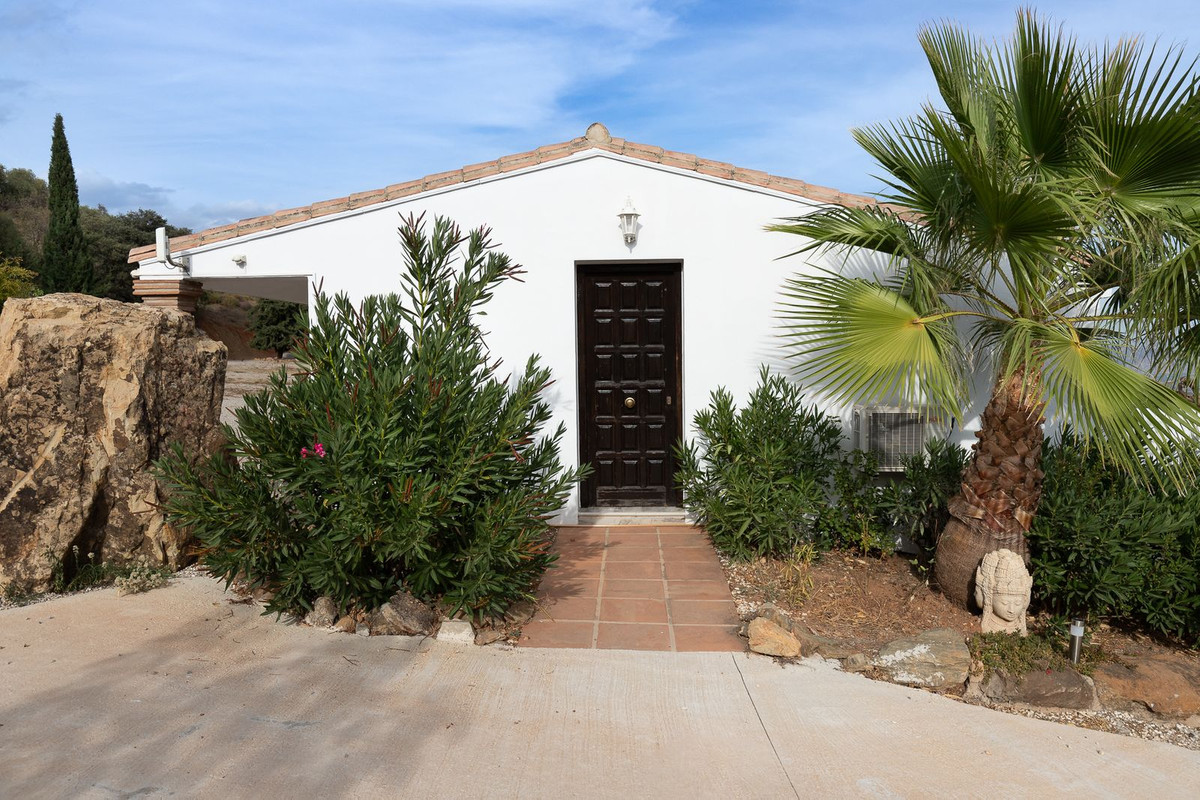 6 Bed, 6 Bath, HouseFor Sale, Casarabonela, Malaga