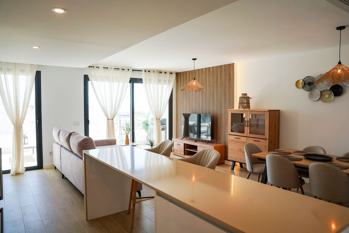 3 Bed, 2 Bath, ApartmentFor Sale, Estepona, Malaga