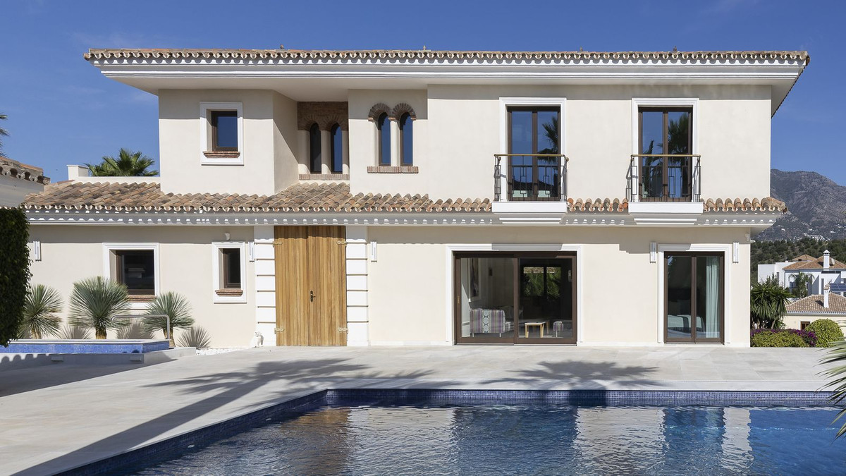 6 Bed, 4 Bath, HouseFor Sale, Mijas Golf, Malaga