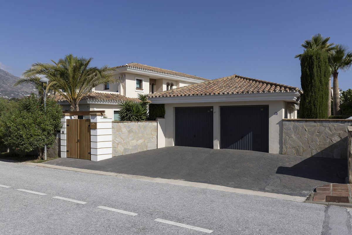 6 Bed, 4 Bath, HouseFor Sale, Mijas Golf, Malaga