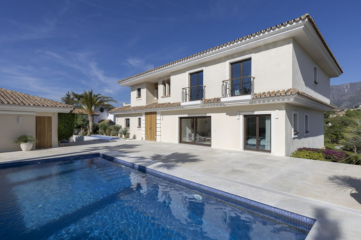 6 Bed, 4 Bath, HouseFor Sale, Mijas Golf, Malaga